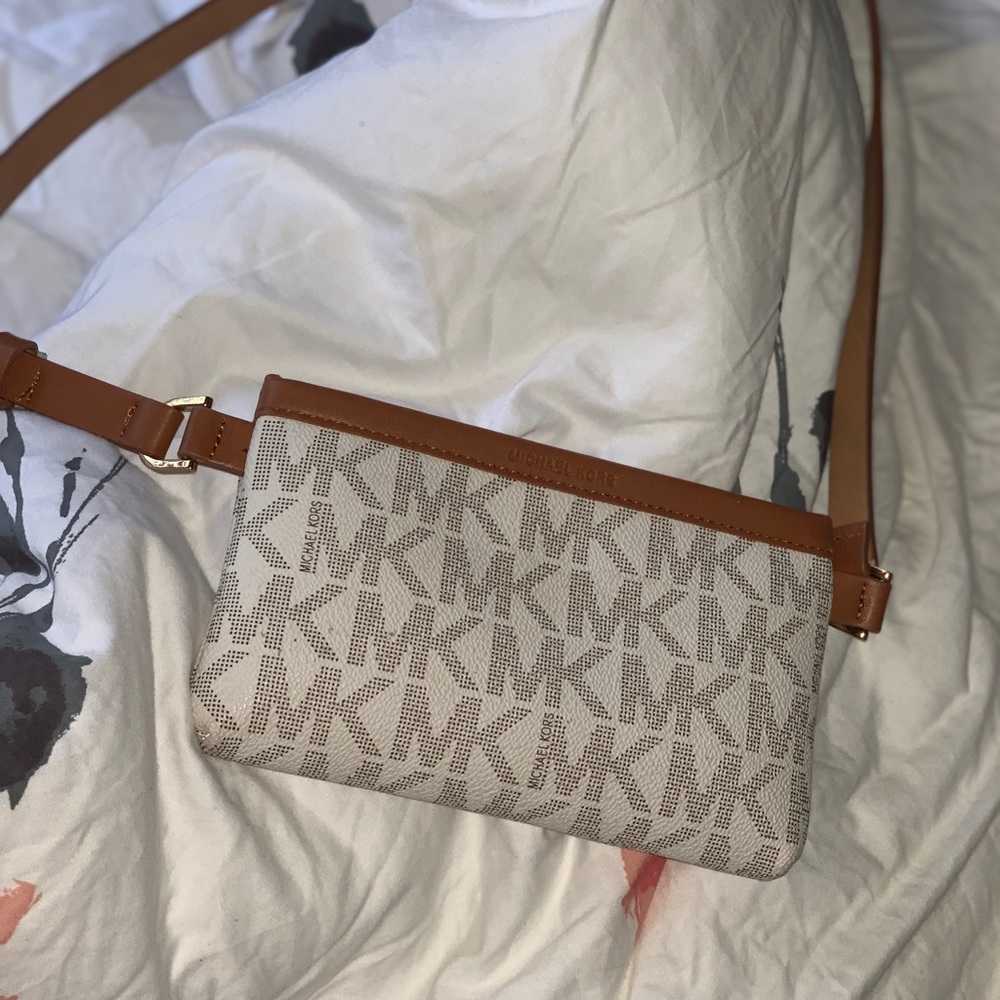 Michael Kors phanny pack!